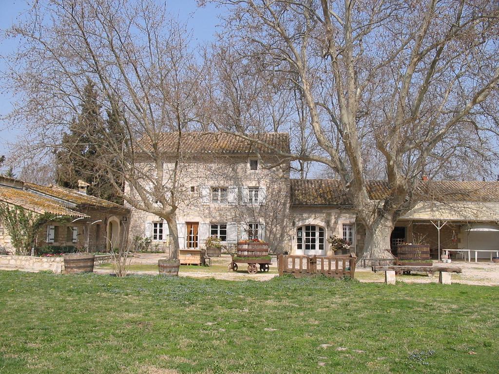 马斯维特斯里维斯住宿加早餐旅馆 Châteauneuf-de-Gadagne 外观 照片
