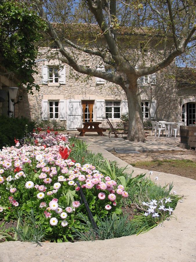 马斯维特斯里维斯住宿加早餐旅馆 Châteauneuf-de-Gadagne 外观 照片