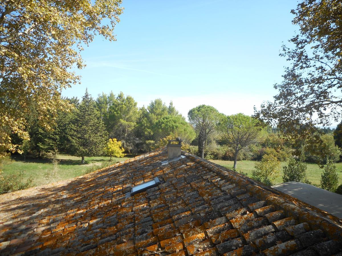 马斯维特斯里维斯住宿加早餐旅馆 Châteauneuf-de-Gadagne 外观 照片